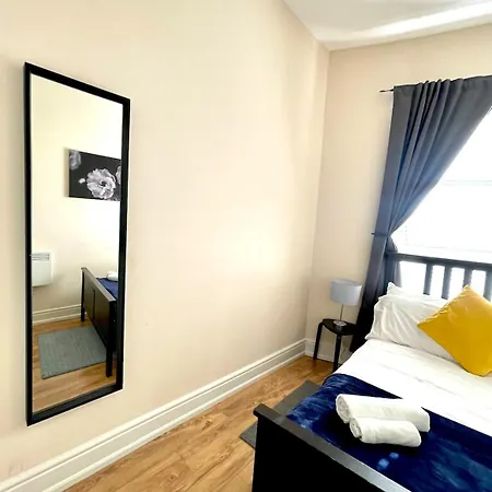 1-bedroom Retreat Apartment *
